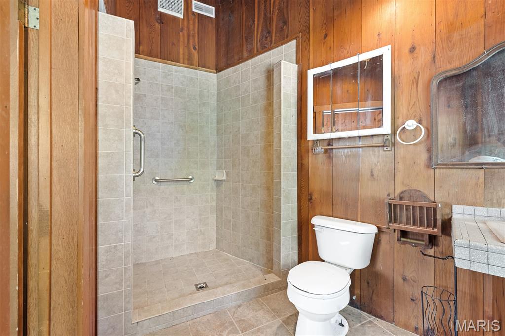 60 My Lane Hillsboro, IL 62049 - Photo 20 of 39
