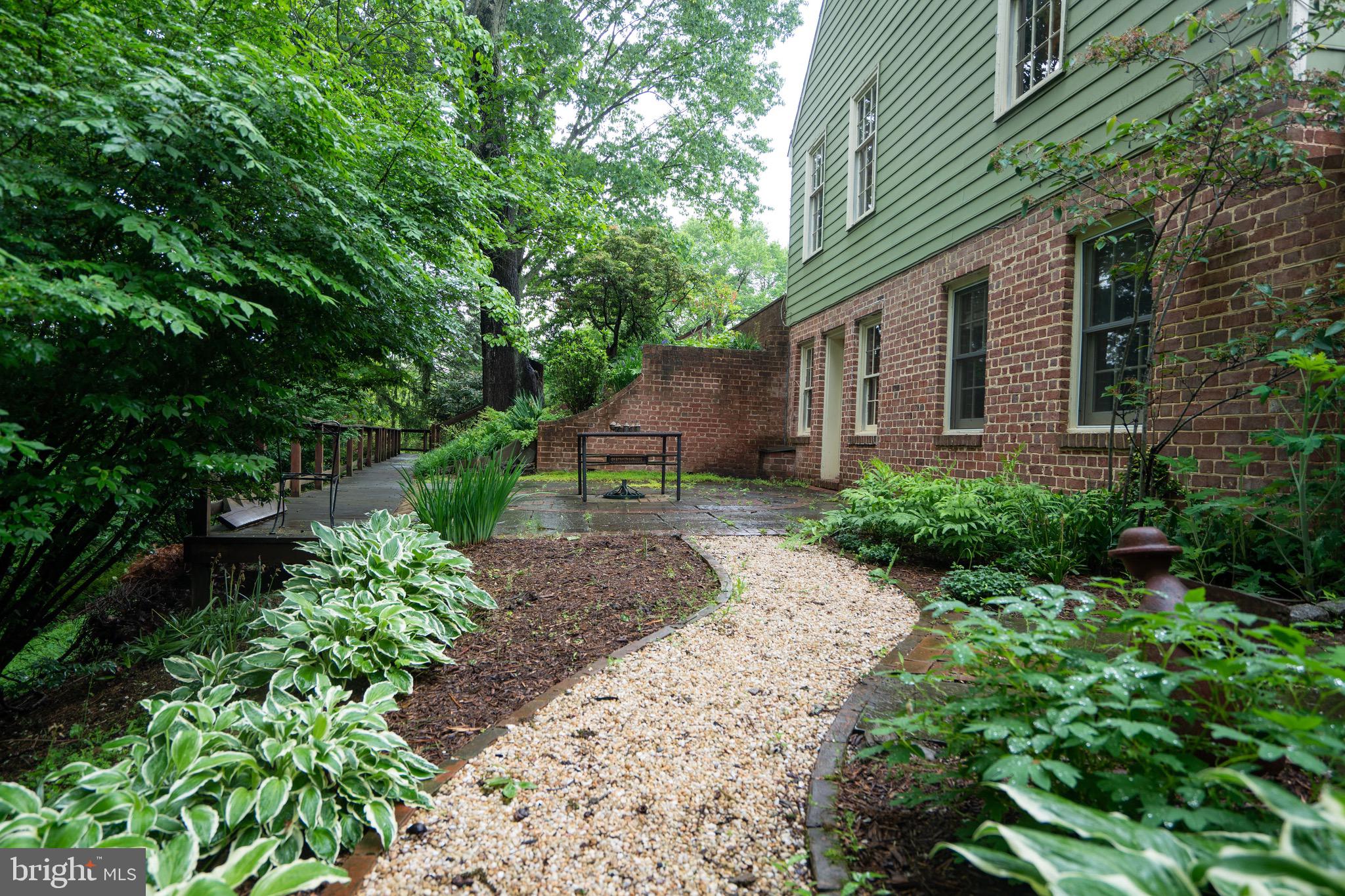 9100 Falls Run Road McLean, VA 22102 - Photo 45 of 50 Gallery Image 45