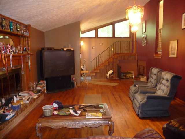 1081 Debolt Road Utica, OH 43080 - Photo 3 of 10