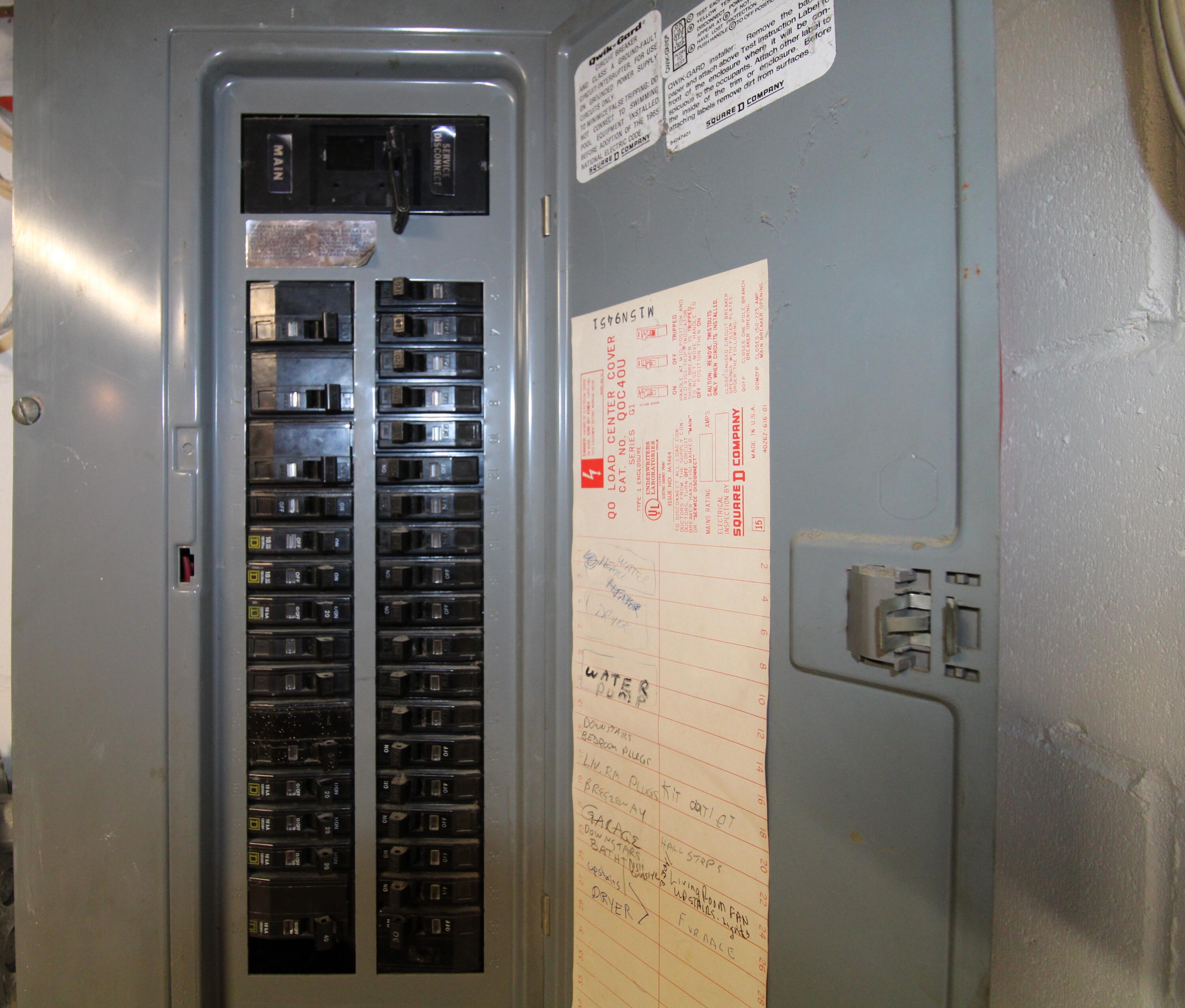 N21487 Glodowski Road Dodge, WI 54612 - Photo 27 of 40 LL Elec panel