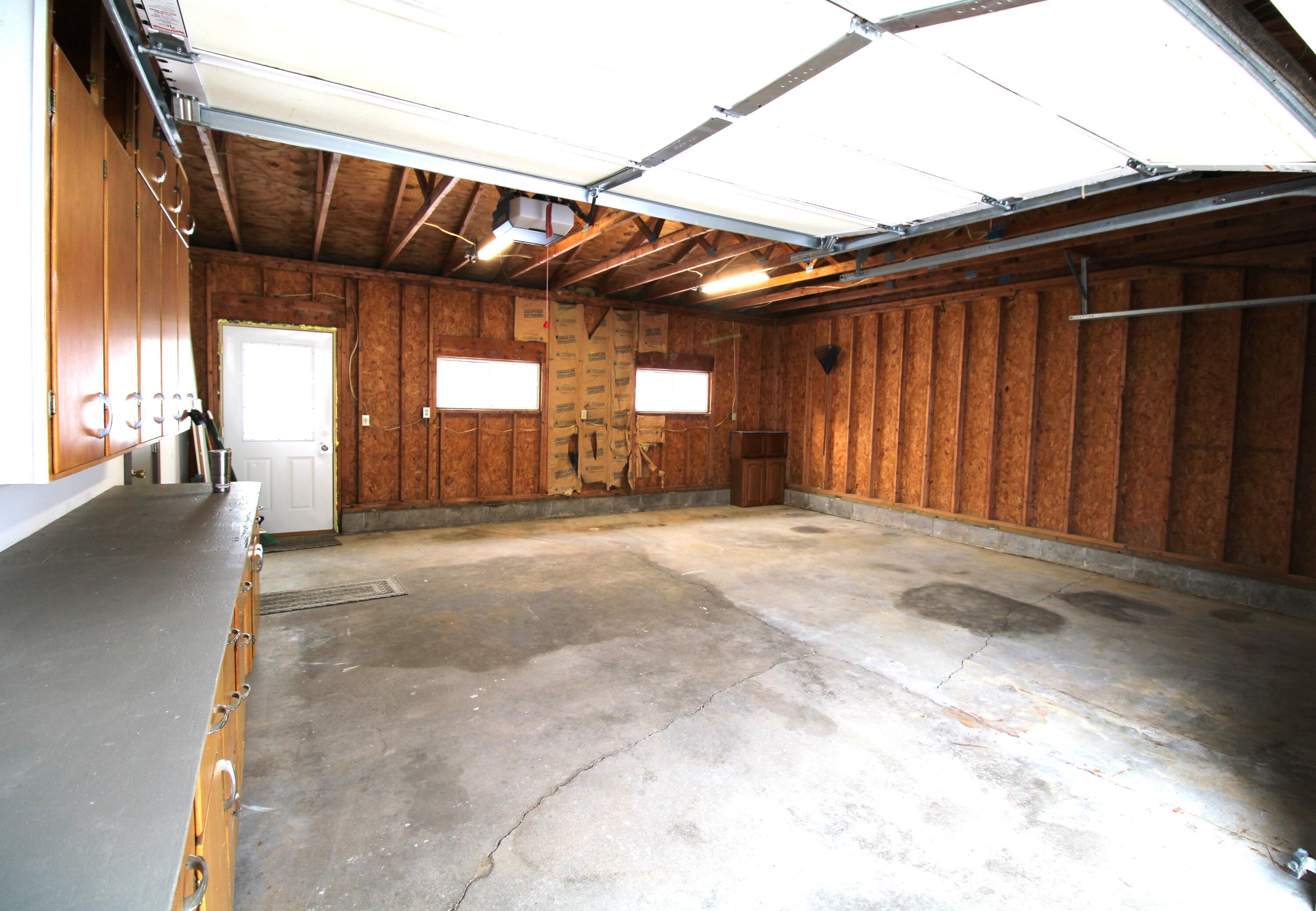 N21487 Glodowski Road Dodge, WI 54612 - Photo 30 of 40 Garage-2