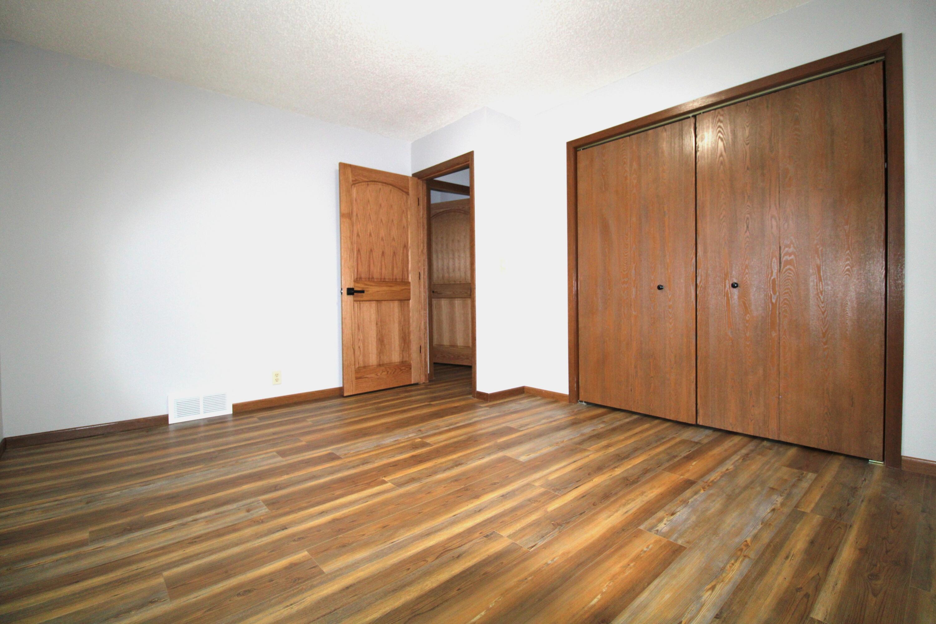 N21487 Glodowski Road Dodge, WI 54612 - Photo 8 of 40 MF Bed-1