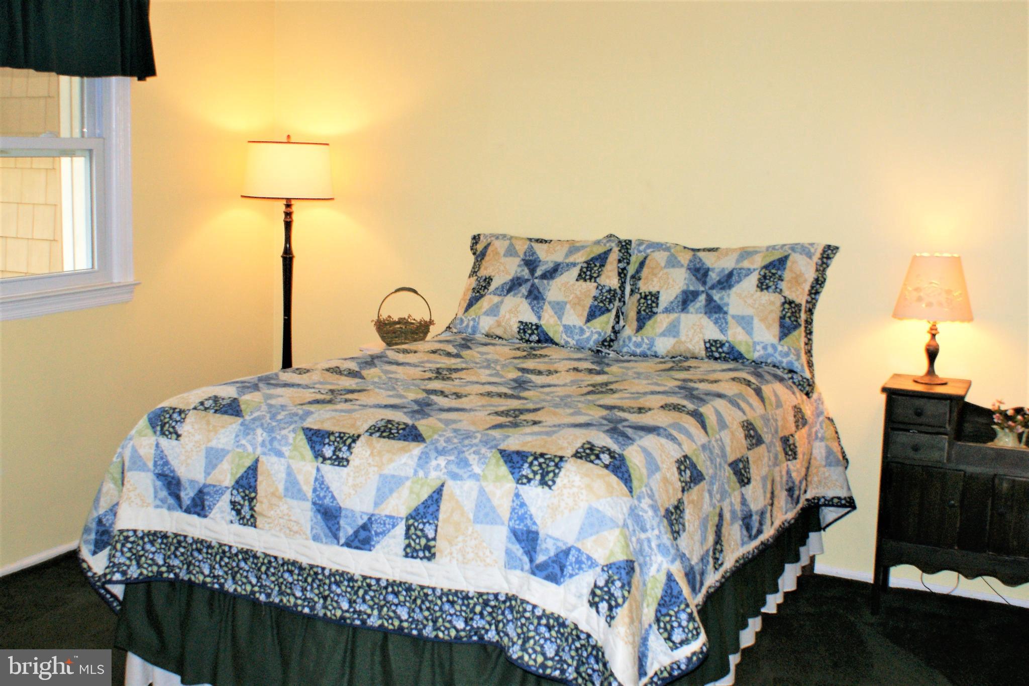 27 Sheffield Road East Windsor, NJ 08520 - Photo 14 of 33 4th bedroom (main floor)