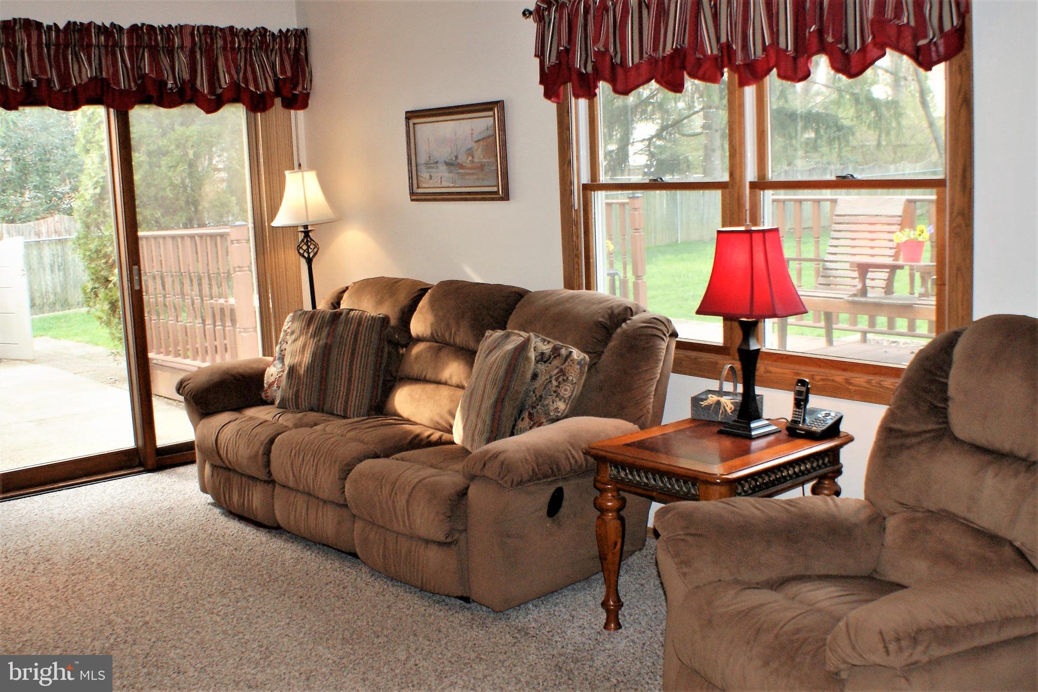 27 Sheffield Road East Windsor, NJ 08520 - Photo 16 of 33 Family room
