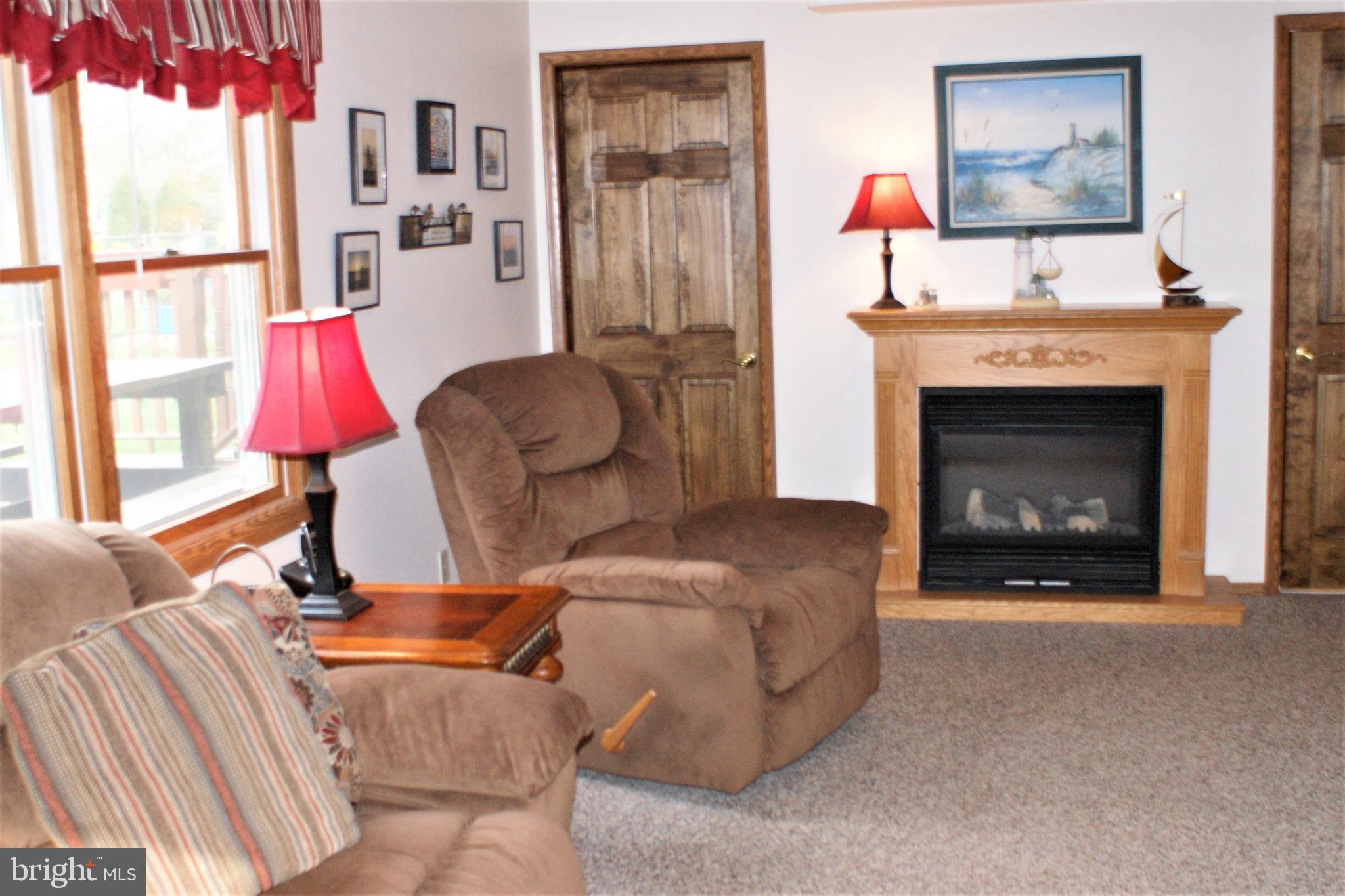 27 Sheffield Road East Windsor, NJ 08520 - Photo 17 of 33 Family room