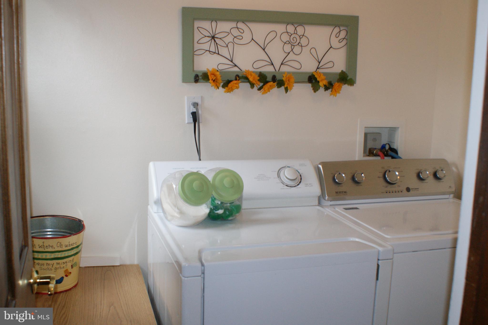 27 Sheffield Road East Windsor, NJ 08520 - Photo 18 of 33 Laundry room
