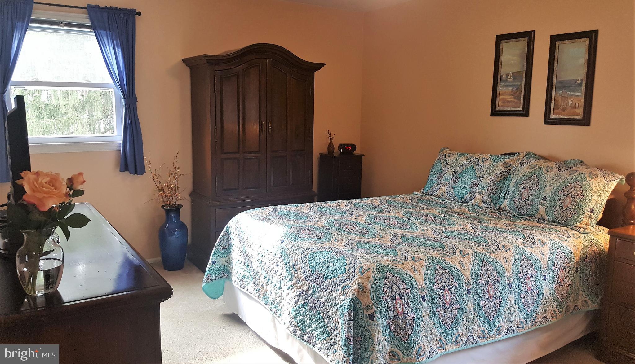 27 Sheffield Road East Windsor, NJ 08520 - Photo 23 of 33 Master bedroom