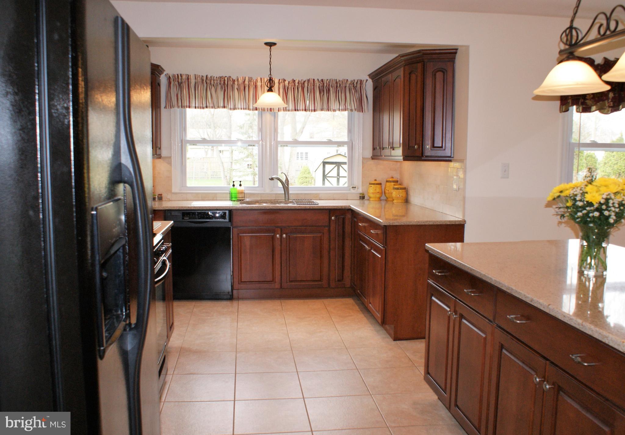 27 Sheffield Road East Windsor, NJ 08520 - Photo 8 of 33 Kitchen