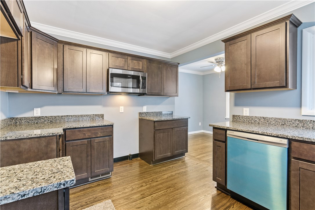 747 Britton Road Greece, NY 14616 - Photo 5 of 33