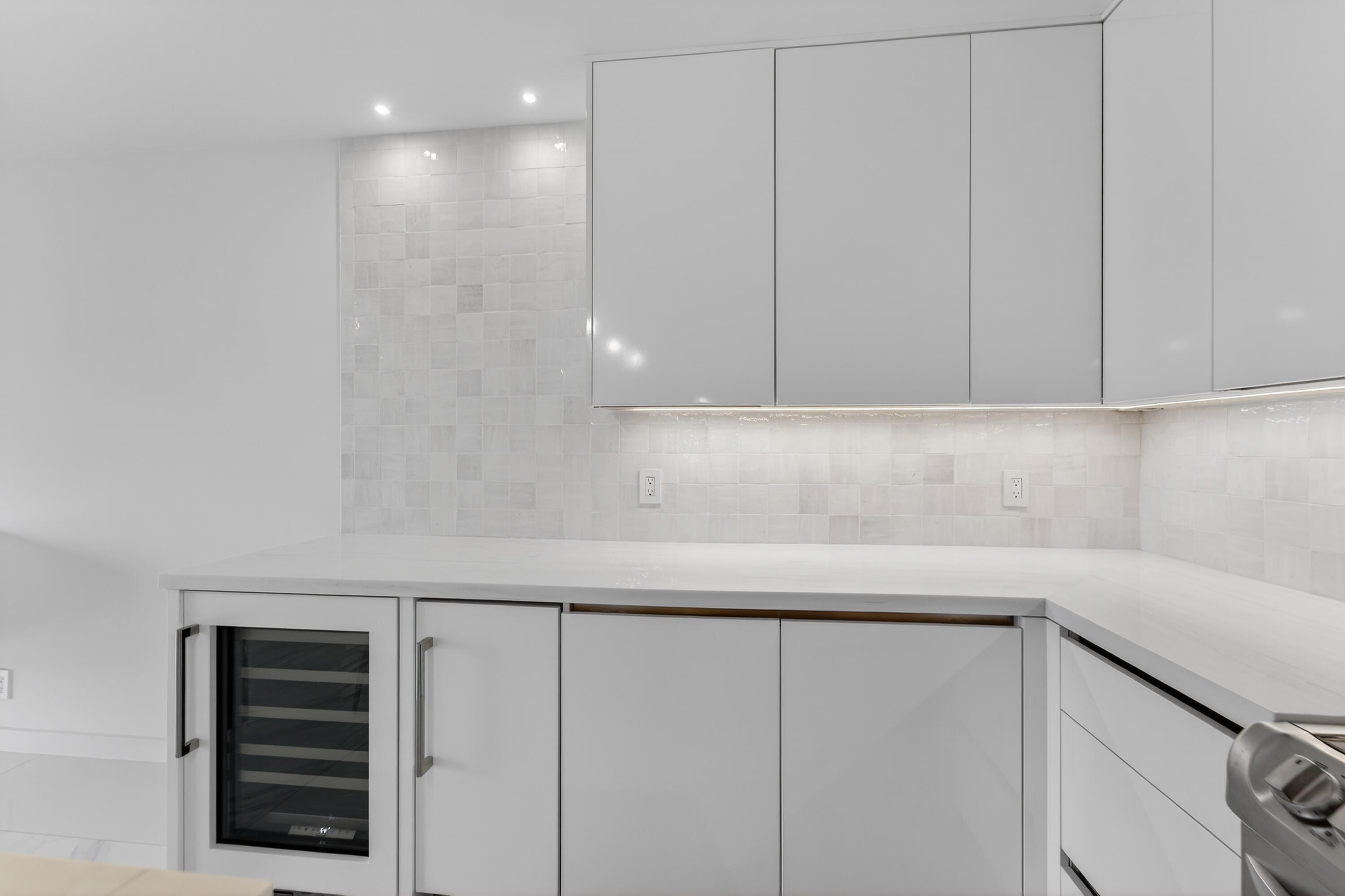 725 Hummingbird Way, Unit 103 North Palm Beach, FL 33408 - Photo 27 of 52 a room with cabinets