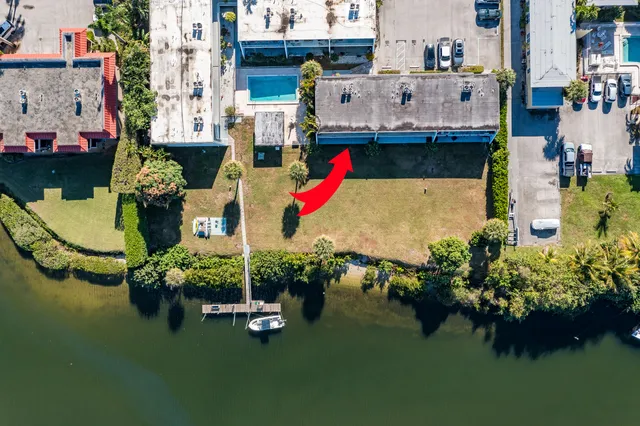 $2,700 | 725 Hummingbird Way, Unit 103, North Palm Beach, FL 33408