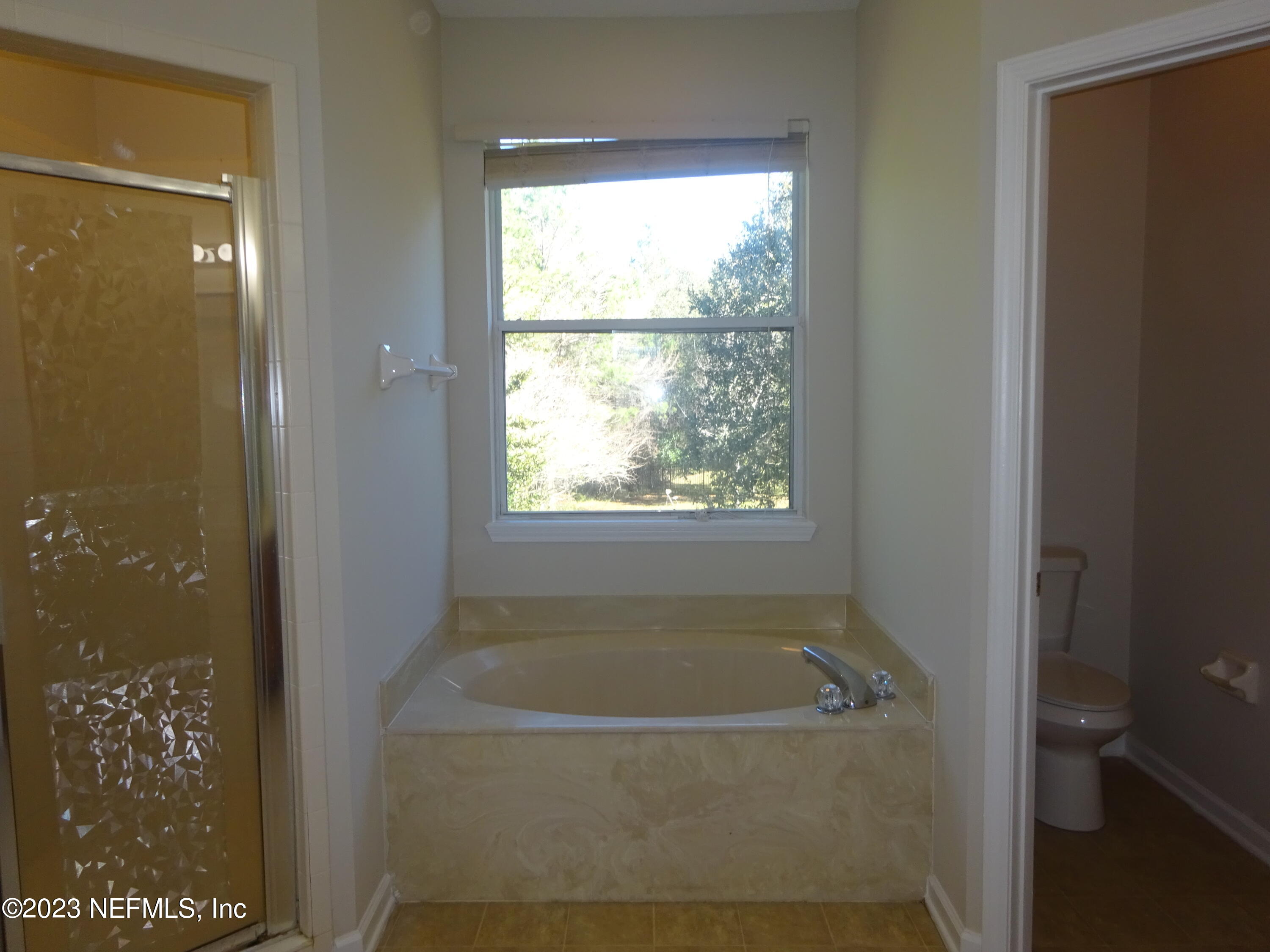 731 East Red House Branch Road St. Augustine, FL 32084 - Photo 20 of 54 a view of bathroom