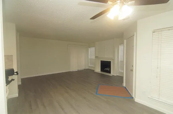 $1,200 | 12480 Abrams Road, Unit 201, Dallas, TX 75243