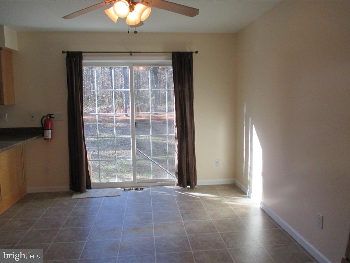 1015 Whitehall Road Williamstown, NJ 08094 - Photo 5 of 18 Dining Room
