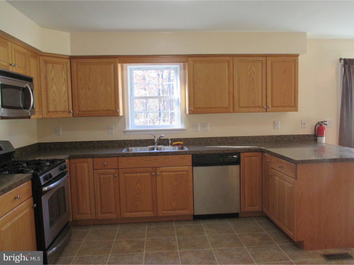 1015 Whitehall Road Williamstown, NJ 08094 - Photo 7 of 18 Kitchen