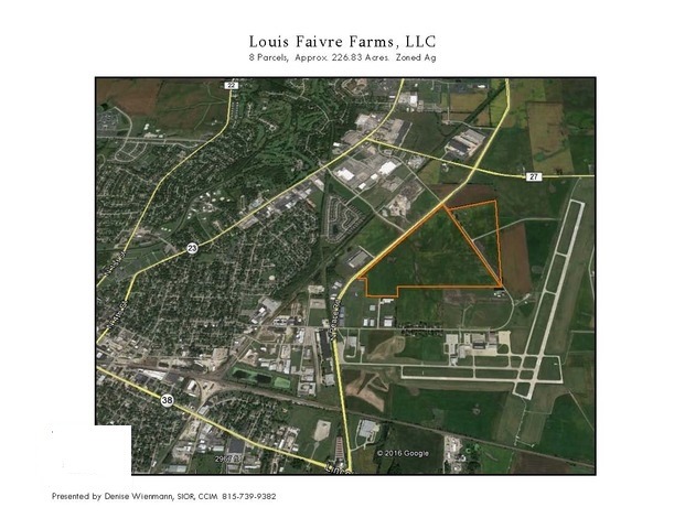 a picture of a tennis court