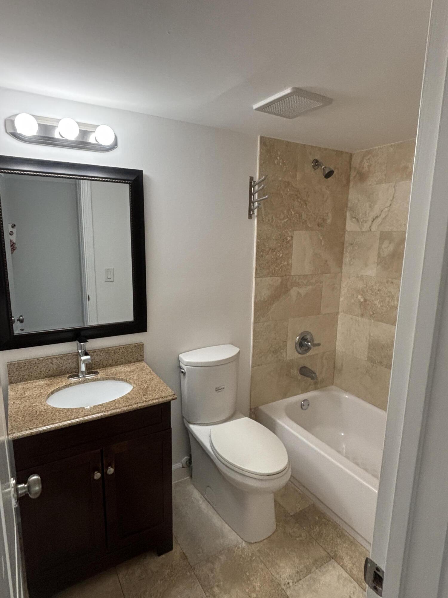 21909 Lake Forest Circle, Unit 102 Boca Raton, FL 33433 - Photo 5 of 5 1