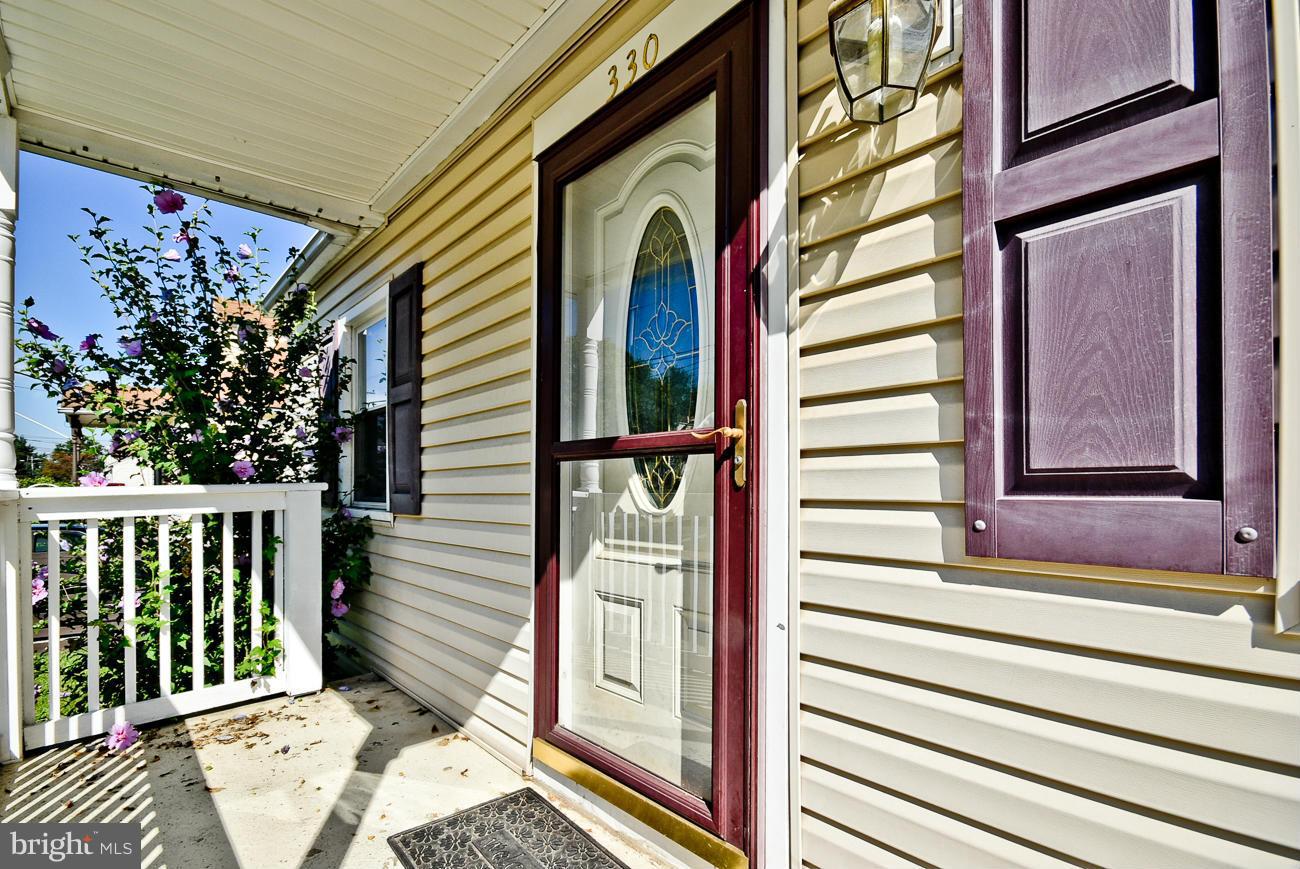 330 Cresswell Road Baltimore, MD 21225 - Photo 4 of 22 Exterior (Front)