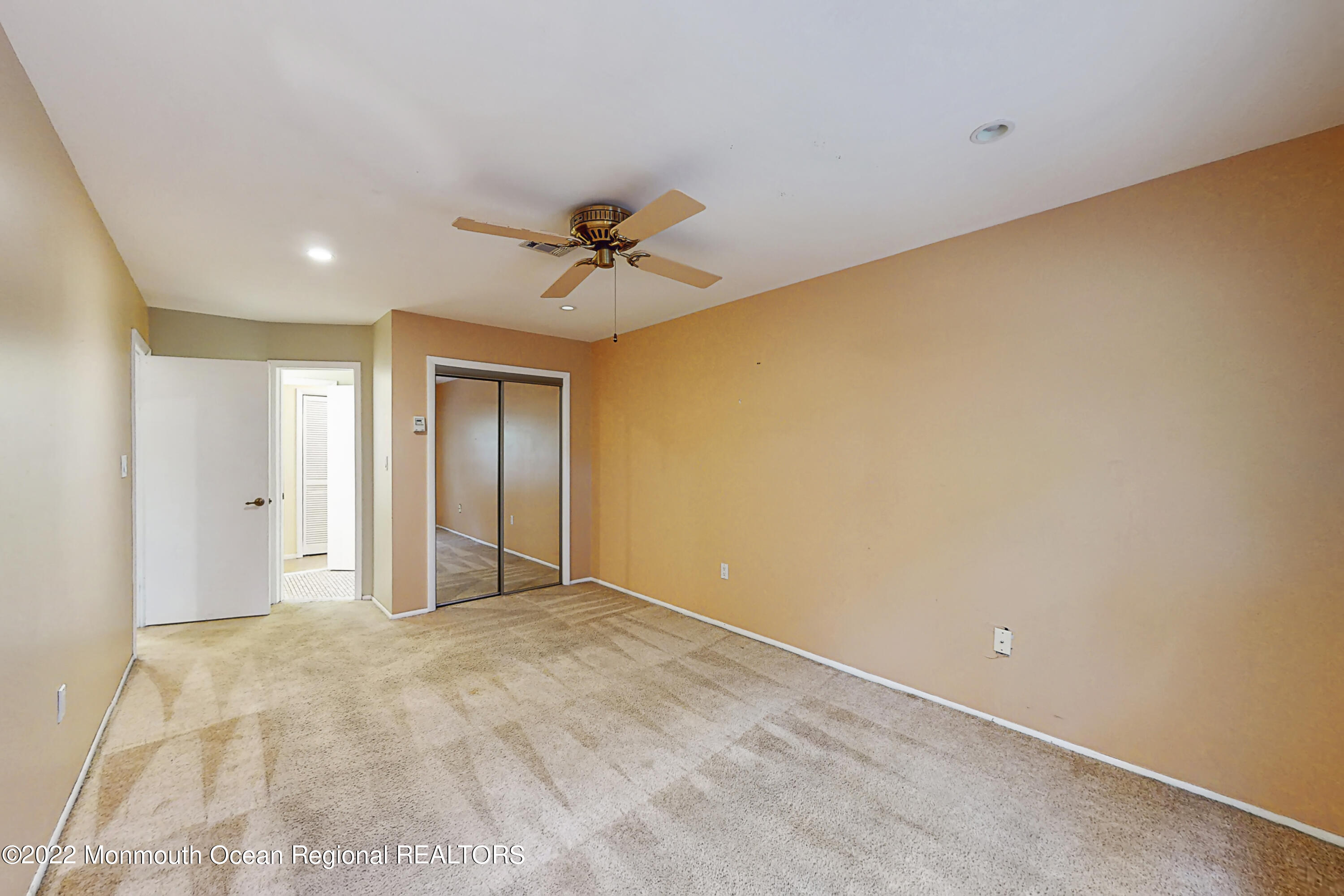 83 Meadowbrook