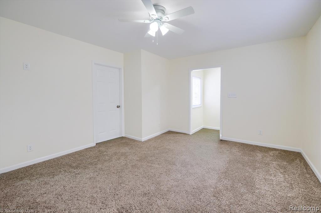 2127 Kenneth Street Burton, MI 48529 - Photo 41 of 49