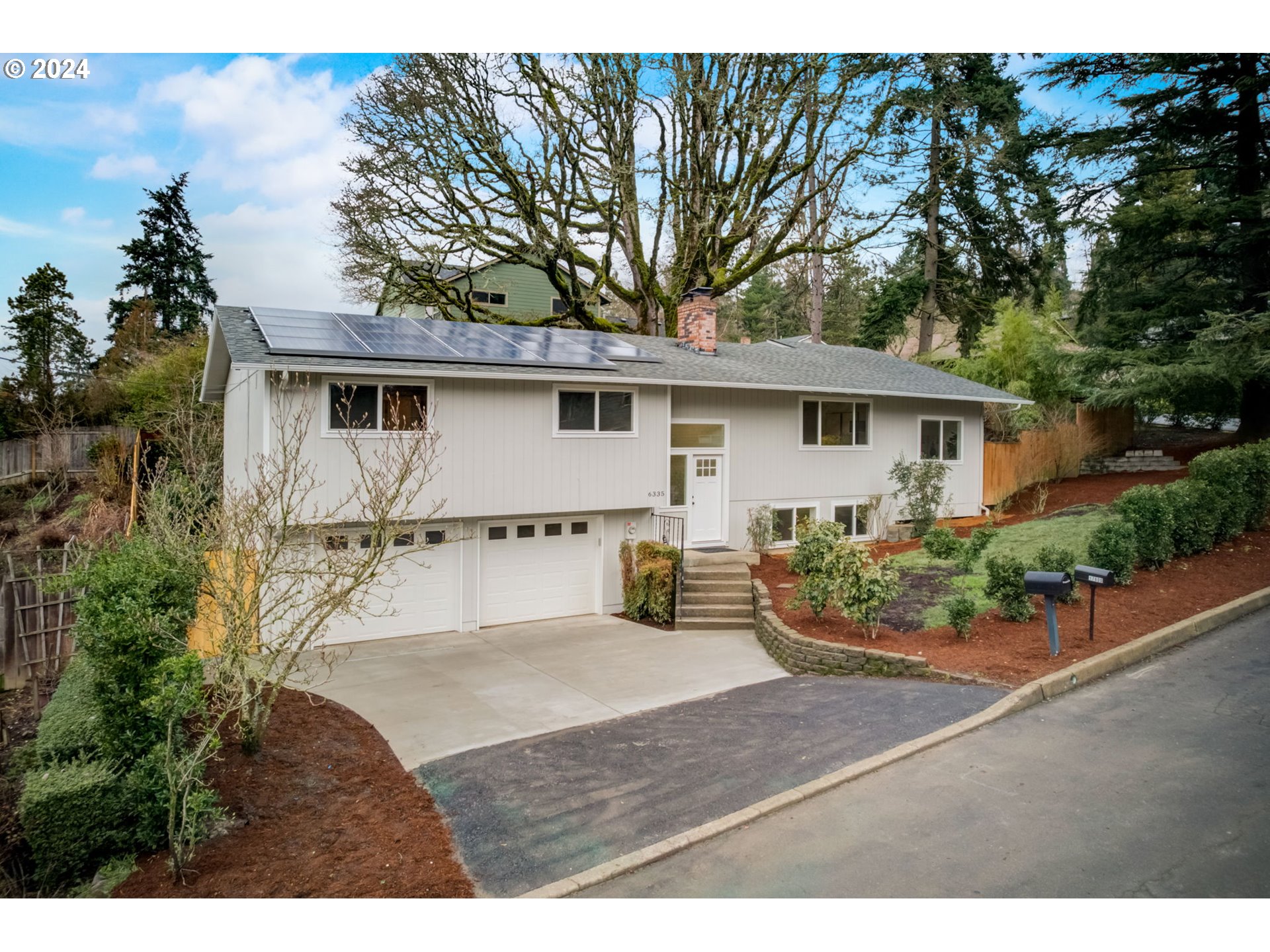 6335 Caldwell Road Gladstone, OR 97027 - Photo 2 of 48 Gallery Image 2