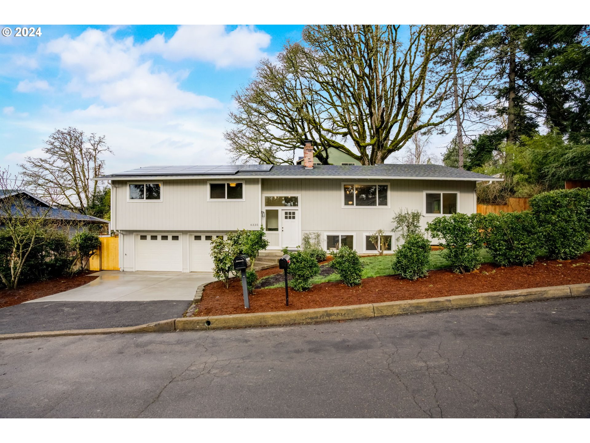 6335 Caldwell Road Gladstone, OR 97027 - Photo 3 of 48 Gallery Image 3