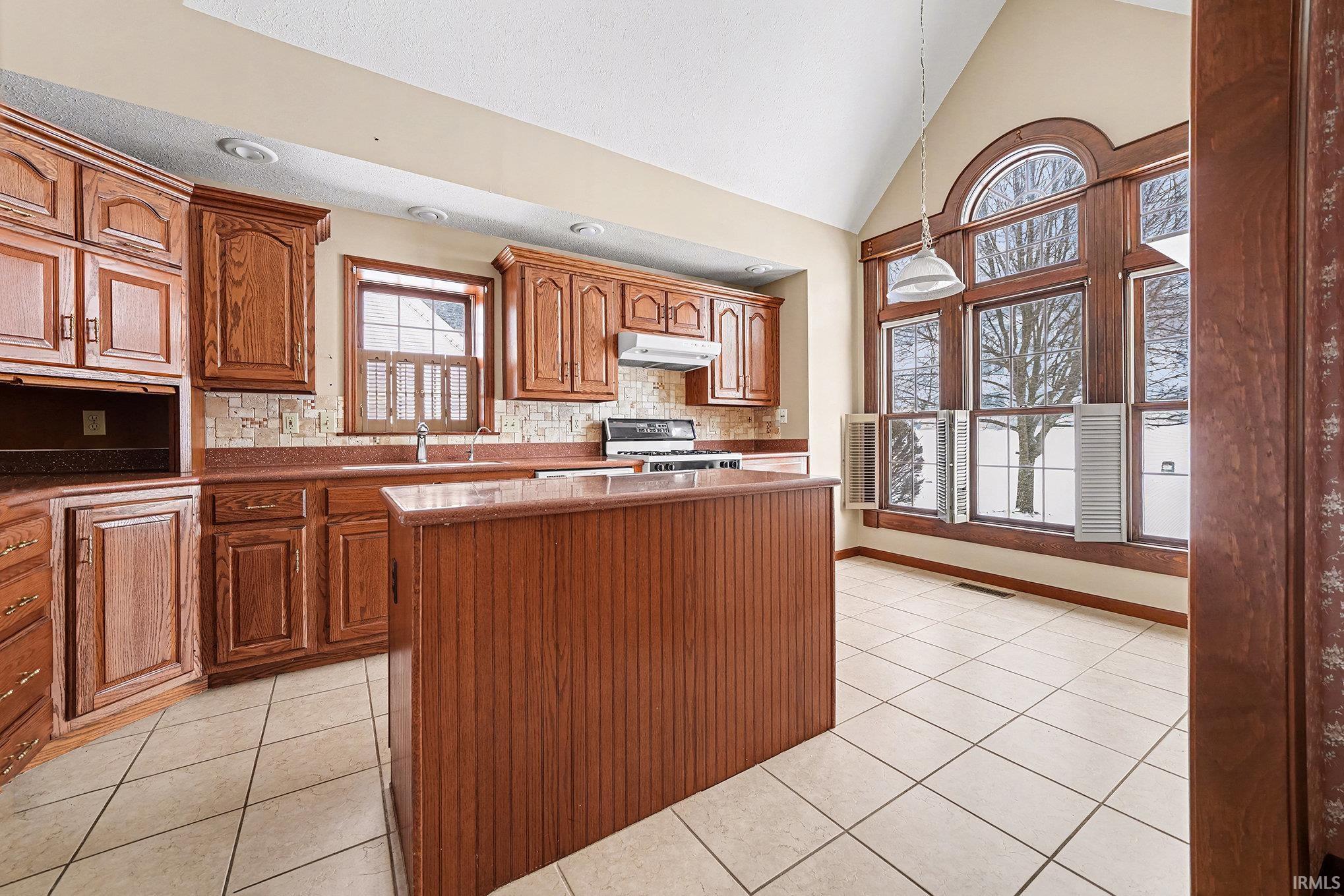 512 Autumn Court Mishawaka, IN 46544 - Photo 13 of 31