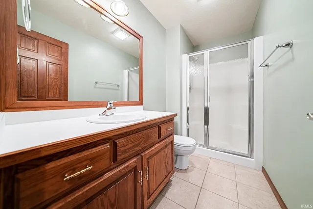 $279,000 | 512 Autumn Court, Mishawaka, IN 46544