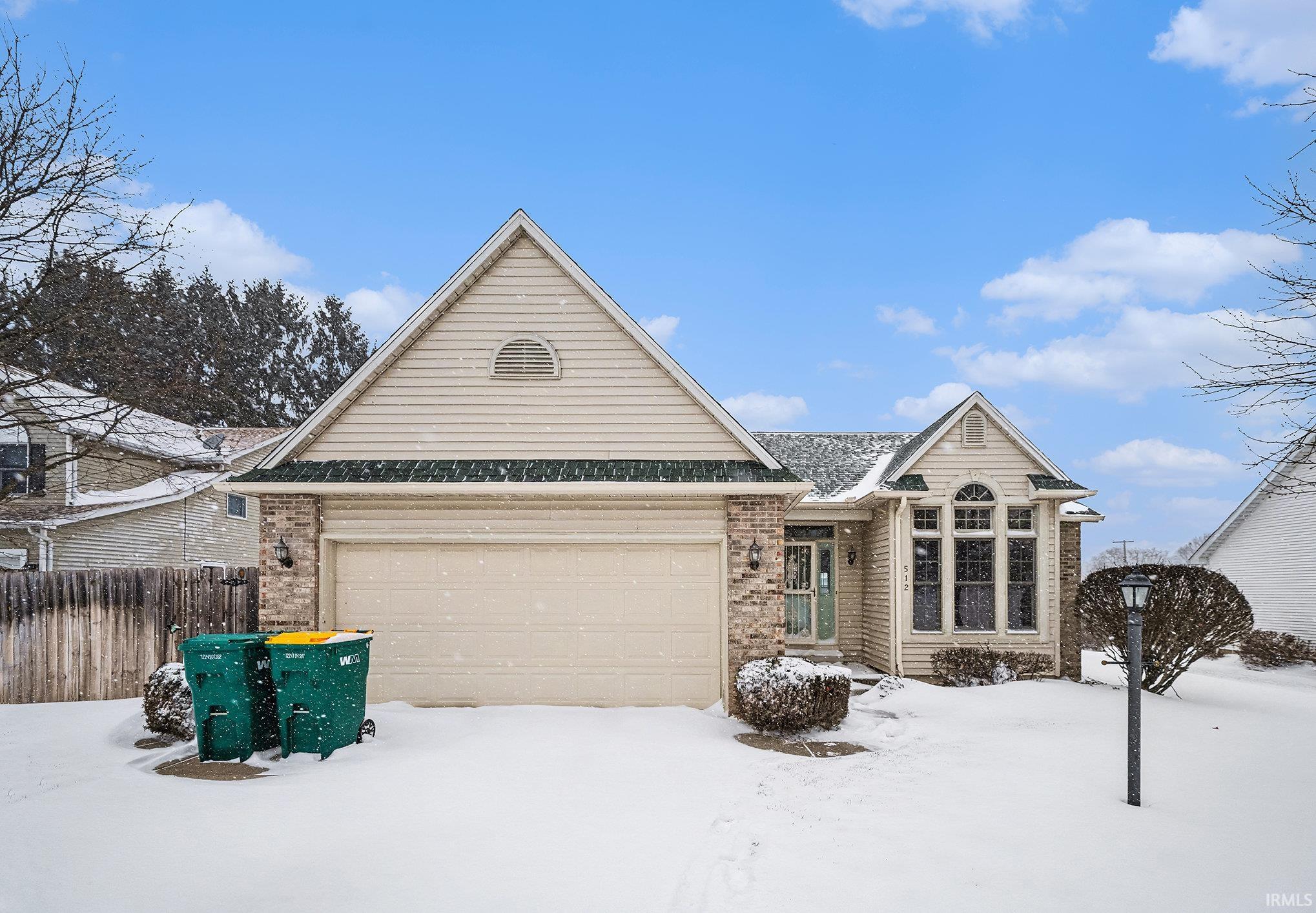 512 Autumn Court Mishawaka, IN 46544 - Photo 3 of 31