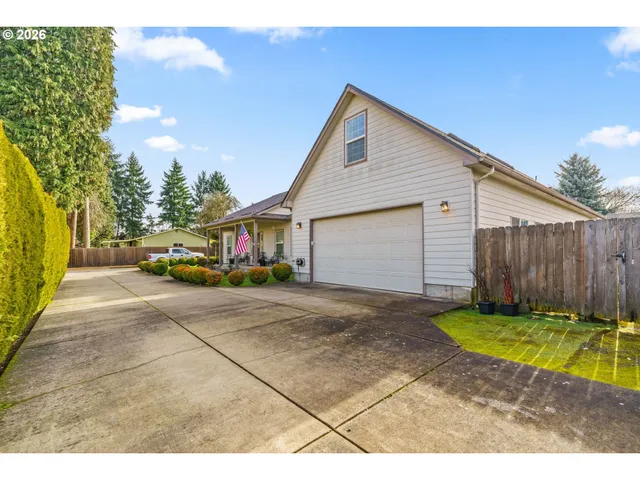 a view of a back yard of the house