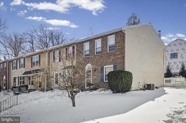 $310,000 | 13 Derwood Court, Baltimore, MD 21234