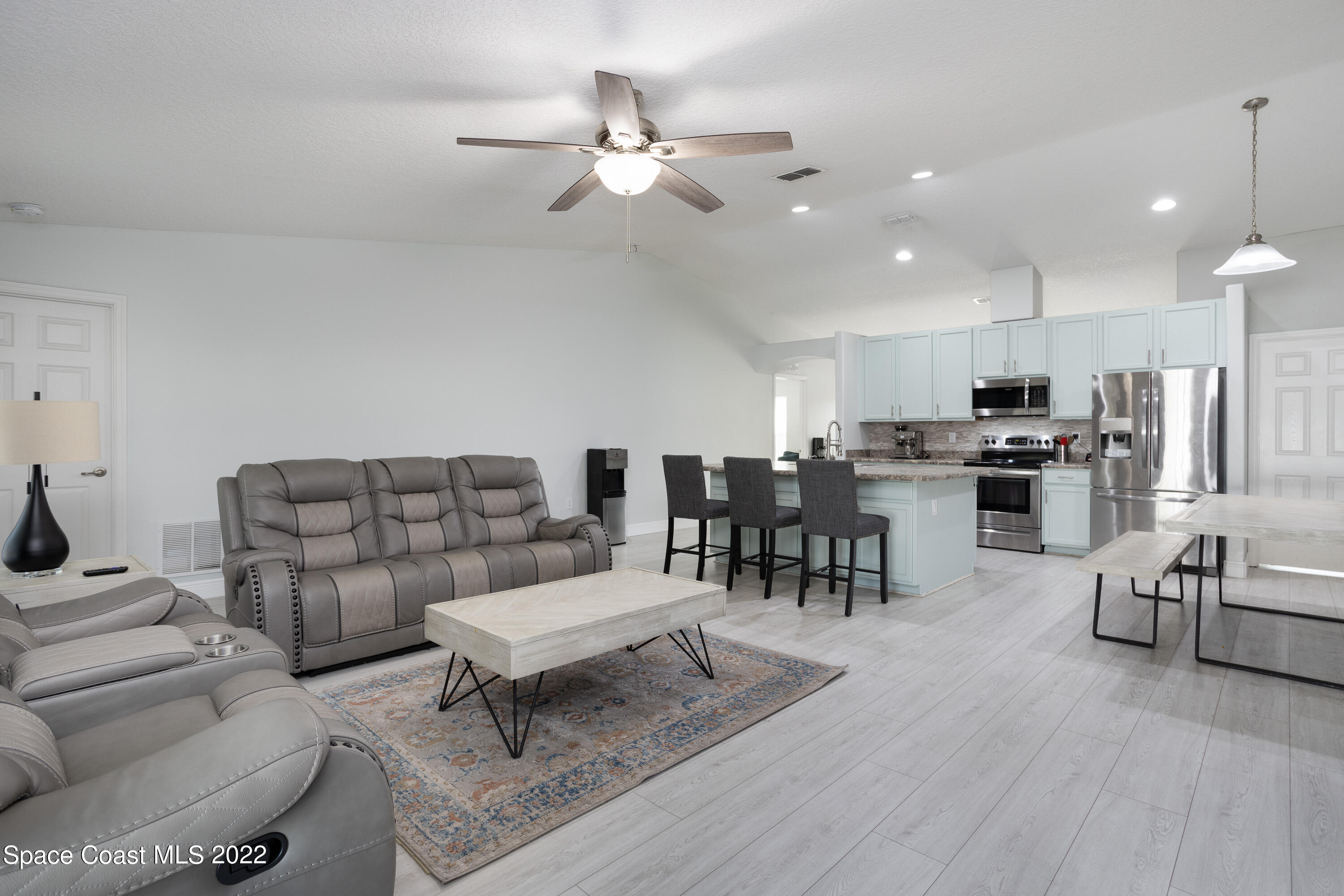 535 Australian Road Northwest Palm Bay, FL 32907 - Photo 12 of 26 Living