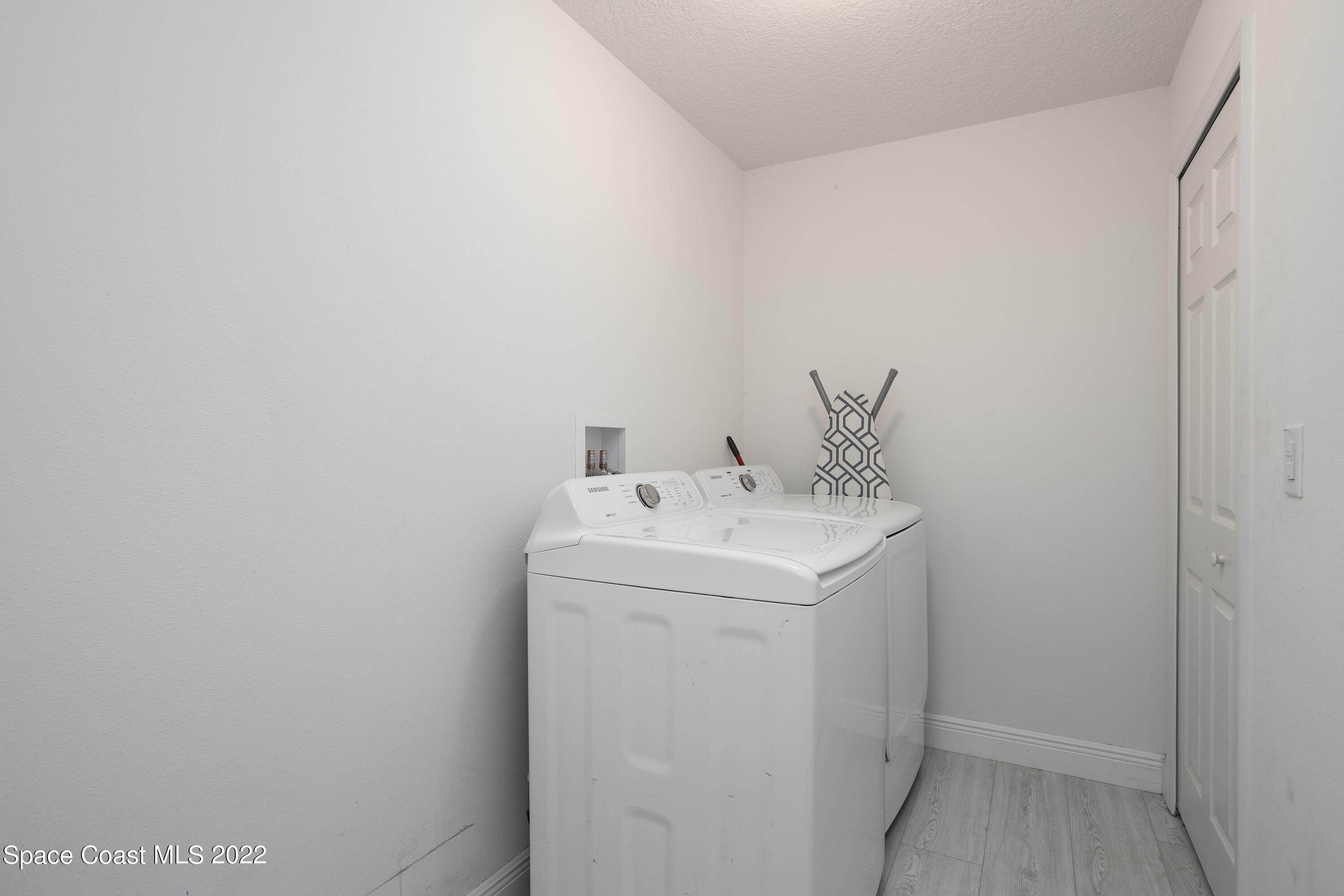 535 Australian Road Northwest Palm Bay, FL 32907 - Photo 24 of 26 Laundry