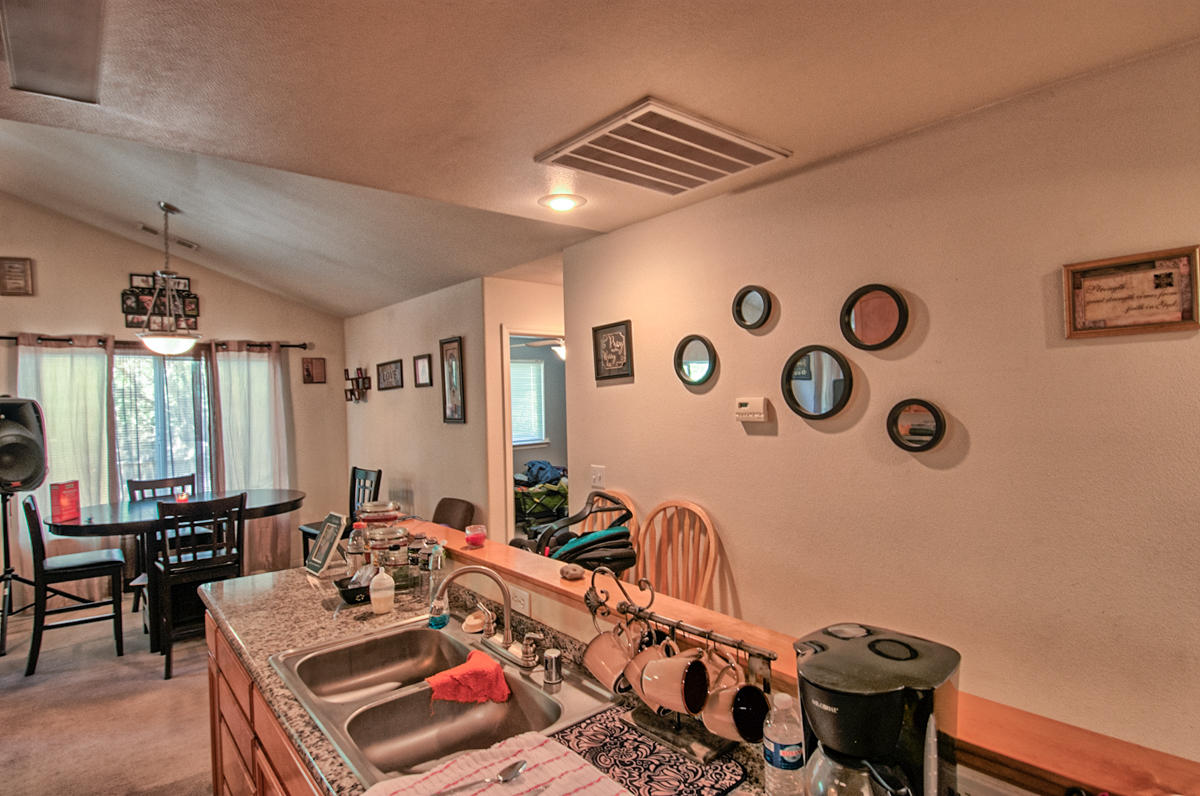170 Gilmore Road Red Bluff, CA 96080 - Photo 11 of 33 a very nice looking room with a large window