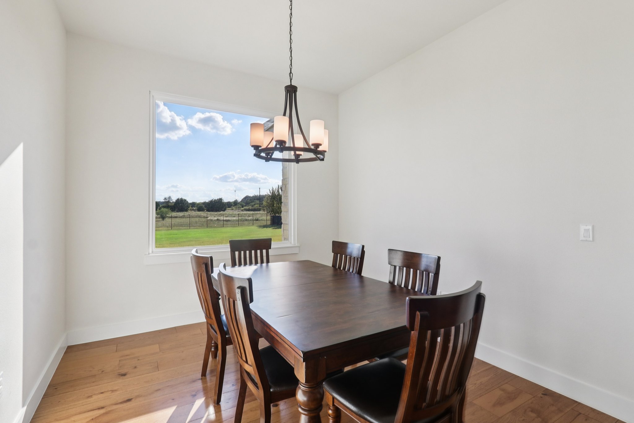 104 Huerta Road Florence, TX 76527 - Photo 10 of 30