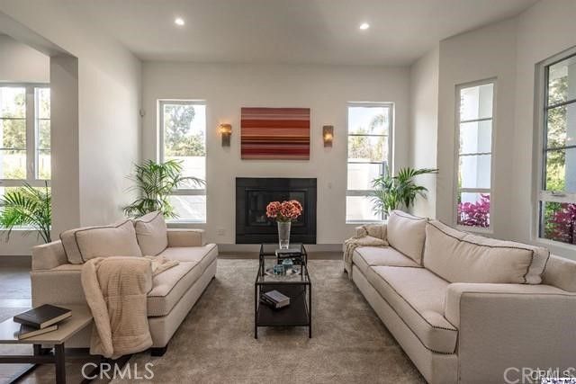 $19,500 | 4435 Camellia Avenue, North Hollywood, CA 91602