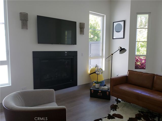 $19,500 | 4435 Camellia Avenue, North Hollywood, CA 91602