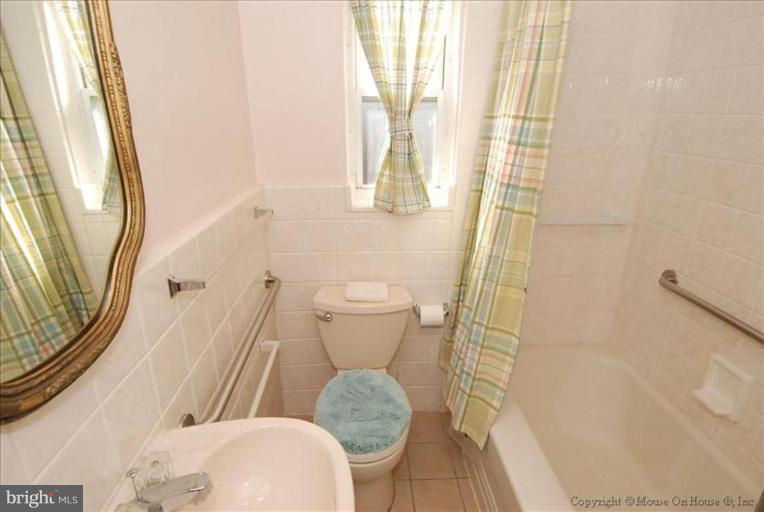 1015 Strout Street Silver Spring, MD 20901 - Photo 8 of 10 Bath #1