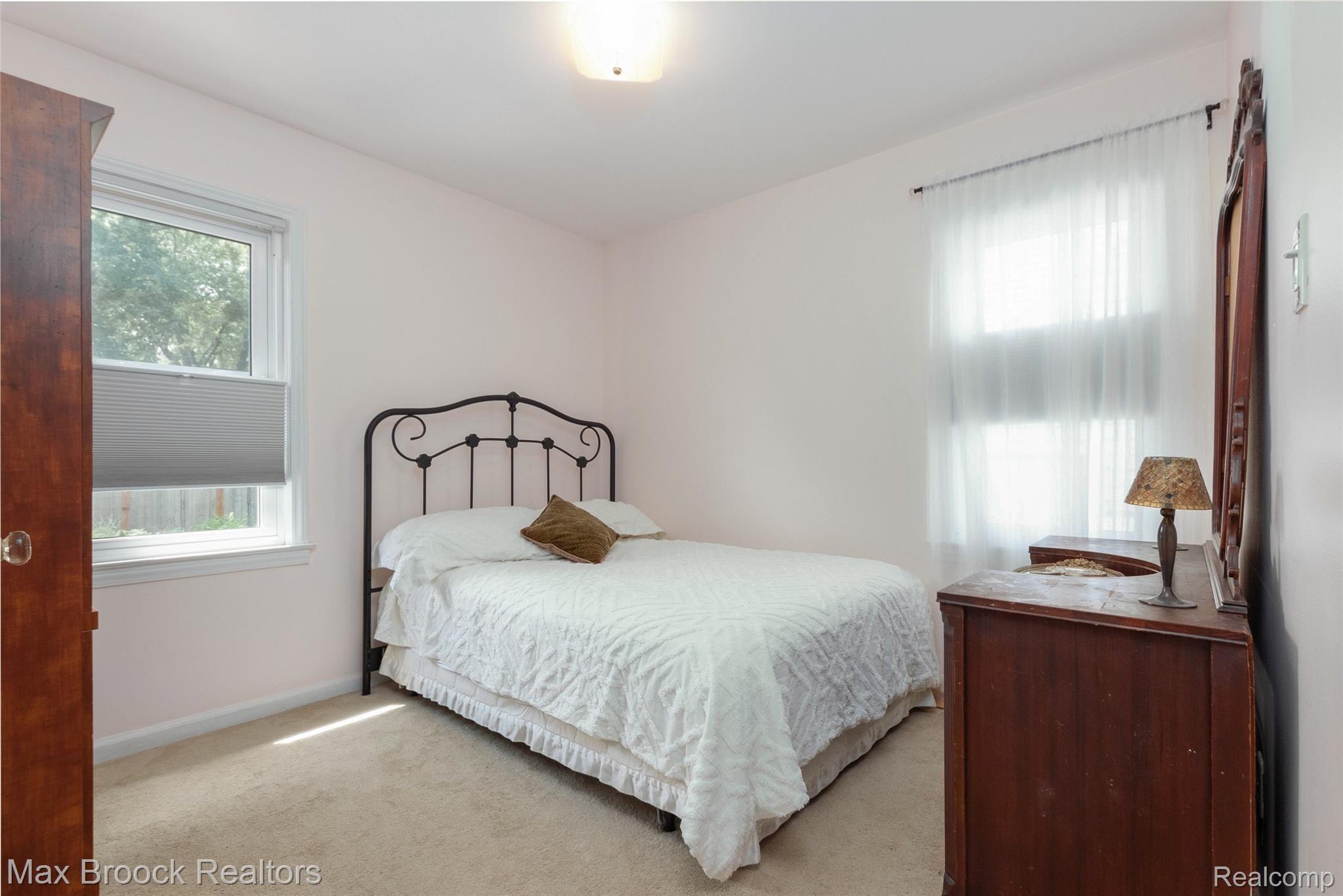 1353 Columbia Road Berkley, MI 48072 - Photo 21 of 29 IMG_1105-Edit.jpg