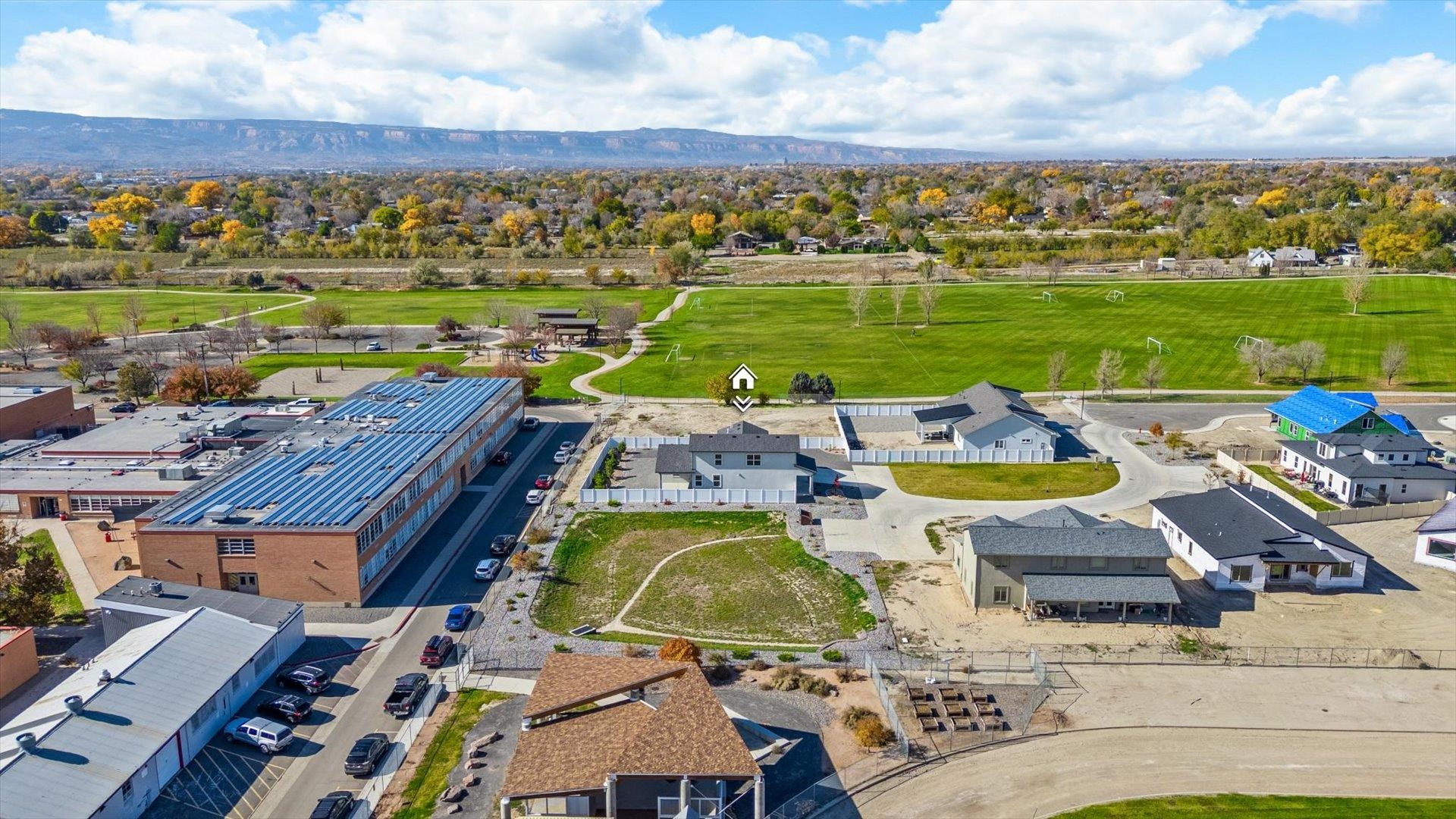 579 Fledgefield Drive Grand Junction, CO 81504 - Photo 8 of 30 a view of a city with an ocean view