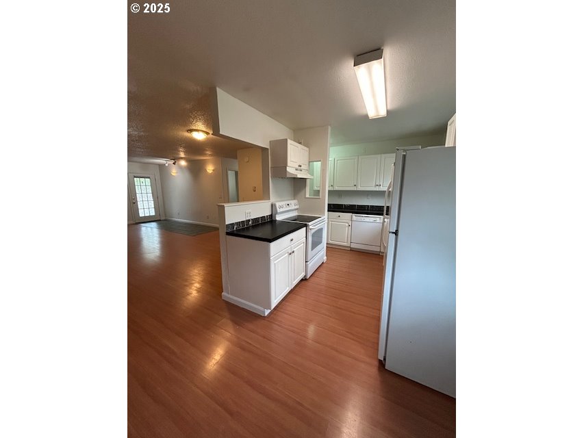 625 West M Street Springfield, OR 97477 - Photo 11 of 16
