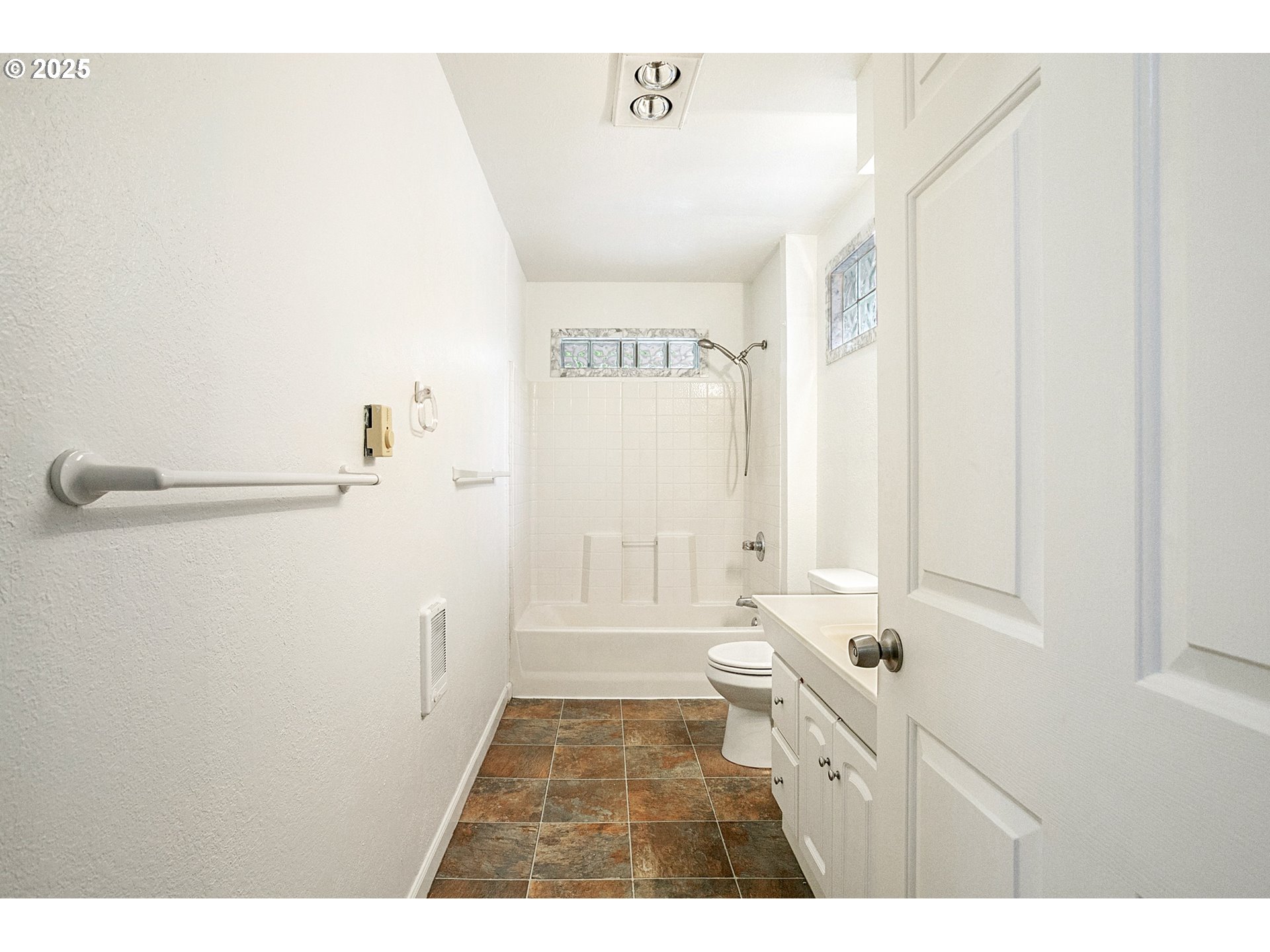 625 West M Street Springfield, OR 97477 - Photo 16 of 16