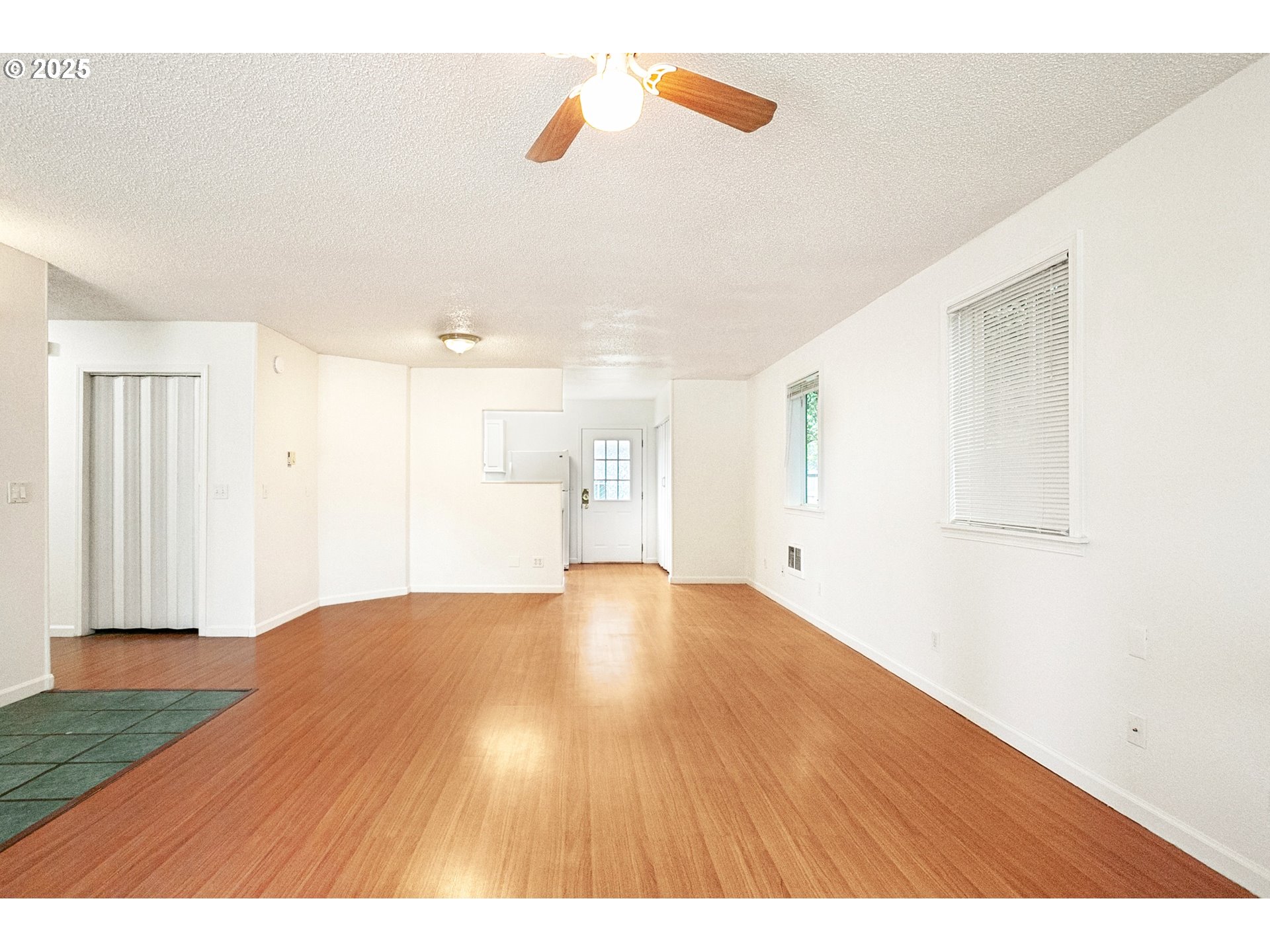625 West M Street Springfield, OR 97477 - Photo 7 of 16