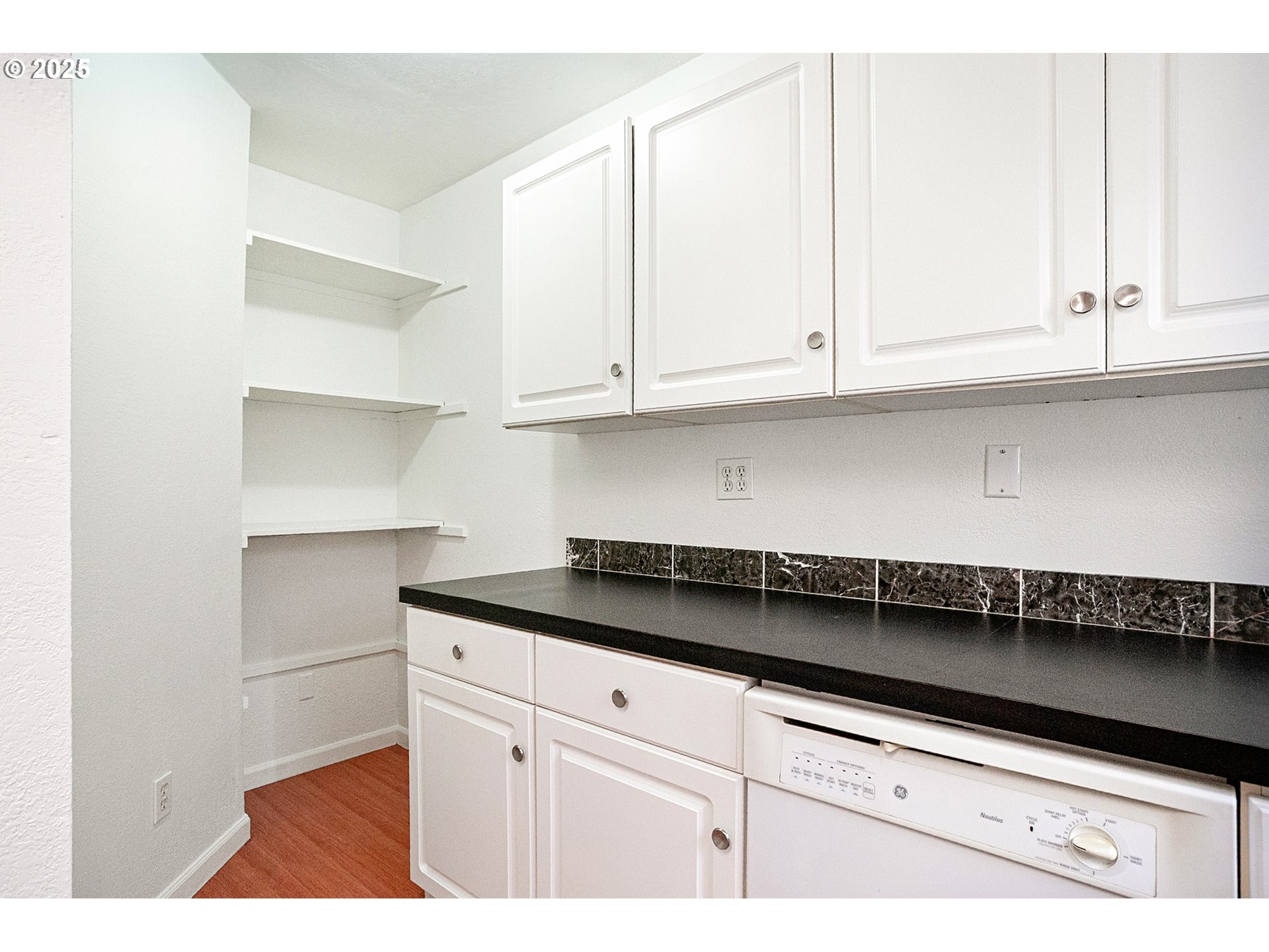 625 West M Street Springfield, OR 97477 - Photo 10 of 16