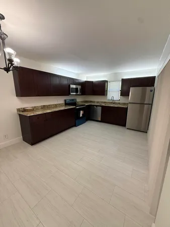 $2,800 | 7658 Courtyard Run West, Boca Raton, FL 33433