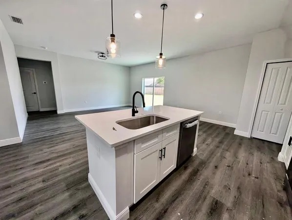 $2,300 | 21295 Wynyard Avenue, Port Charlotte, FL 33954