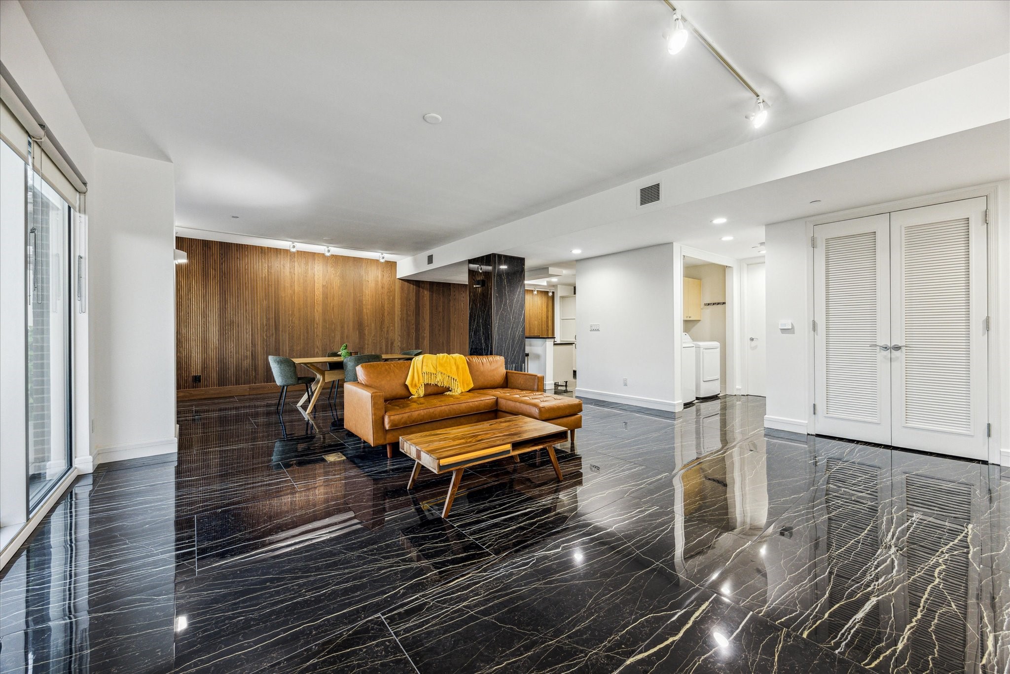 901 West 9th Street, Unit 401A Austin, TX 78703 - Photo 6 of 30
