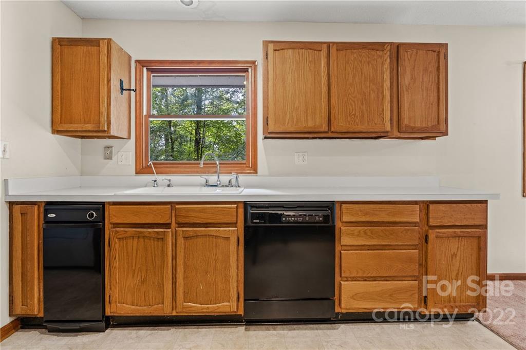 414 Foxhall Road Mills River, NC 28759 - Photo 10 of 28 Gallery Image 10