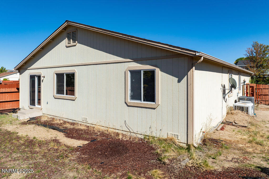 17870 Fairfax Court Reno, NV 89508 - Photo 20 of 23 a front view of a house