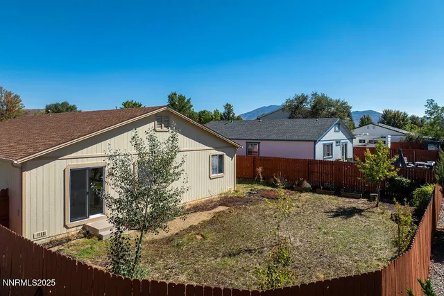 front view of house with a yard